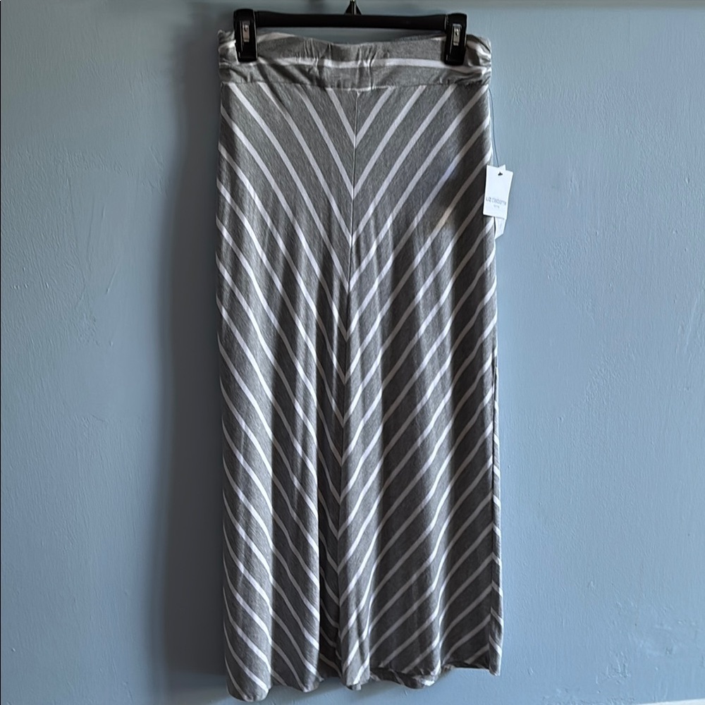 Liz Claiborne Cream Pleated Maxi Skirt